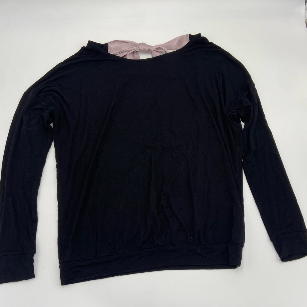 Long sleeve black shirt